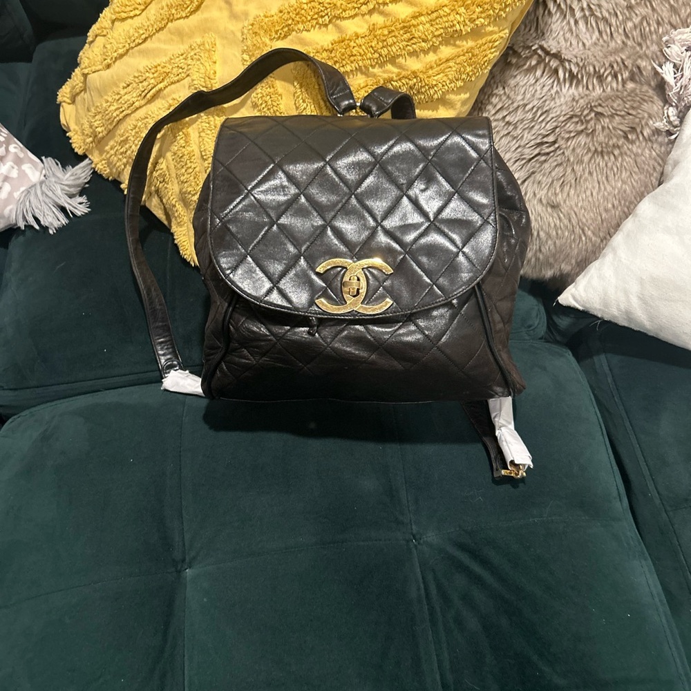 CHANEL quilted lamb leather backpack Maroon